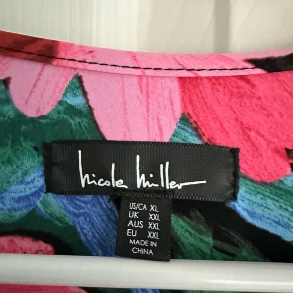 Nicole Miller Floral Blouse with Puff Sleeve size XL - Picture 2 of 5